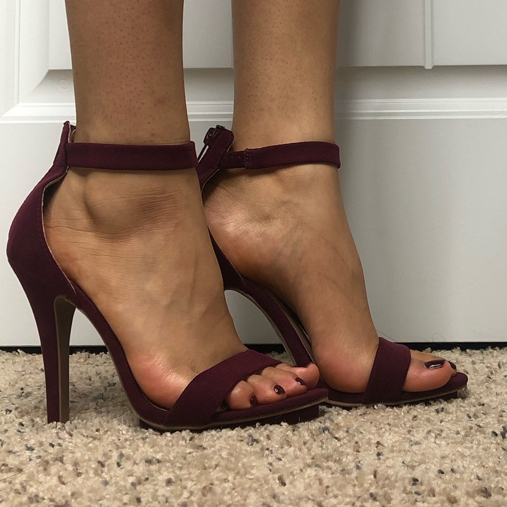 Strapped heals